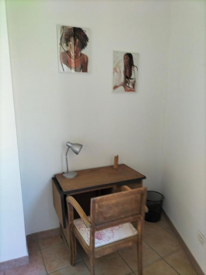 Appartement De Charme 베르 퐁 뒤 가르 외부 사진